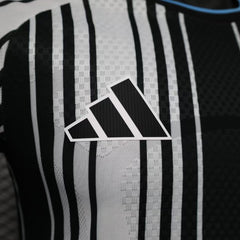 Newcastle Home 26-27