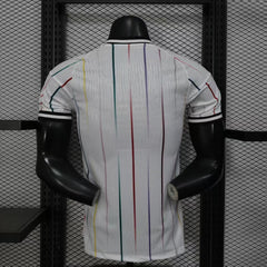 Japan Away