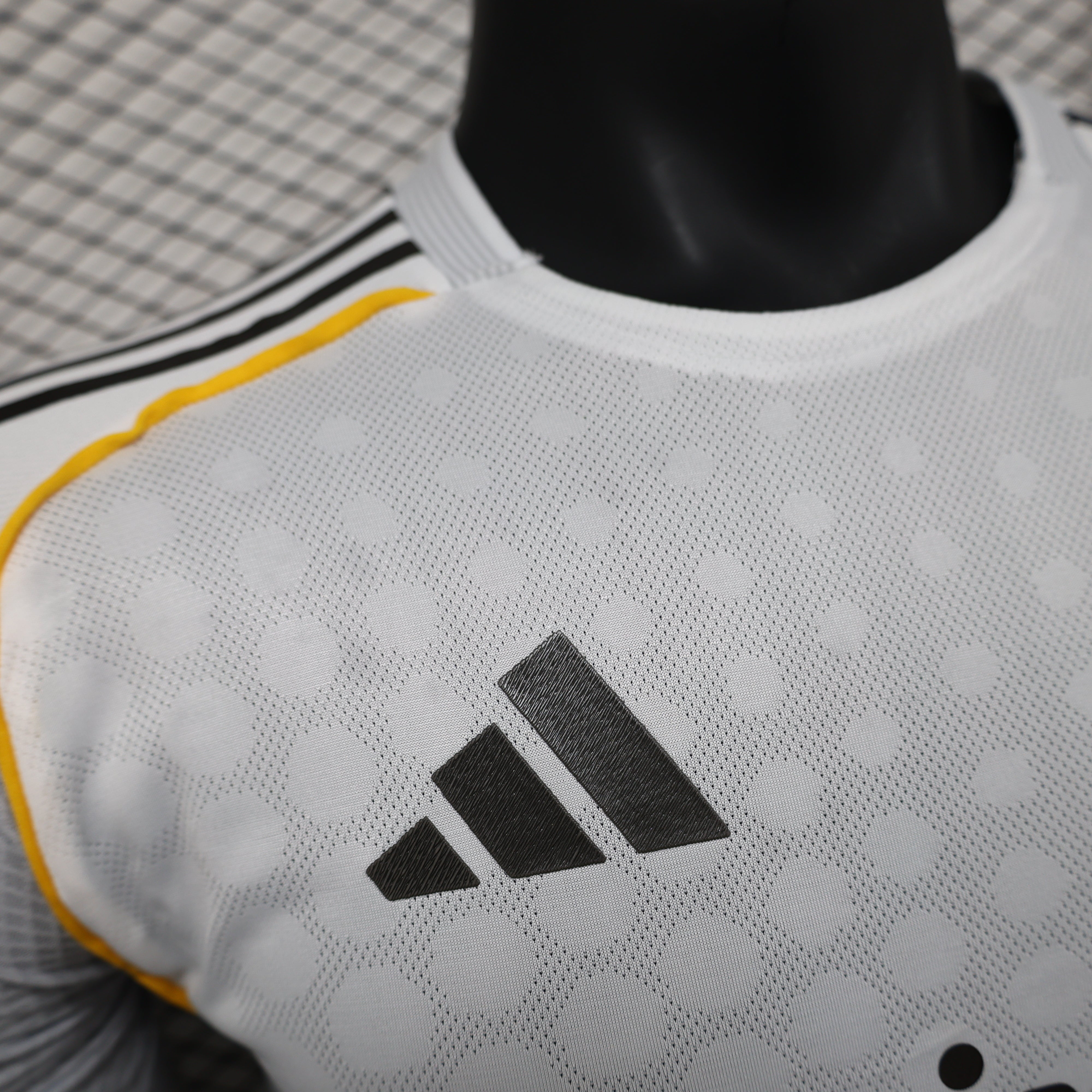 Real Madrid Home 25/26