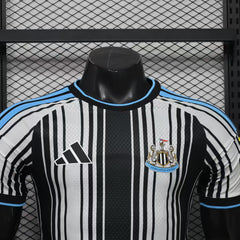 Newcastle Home 26-27
