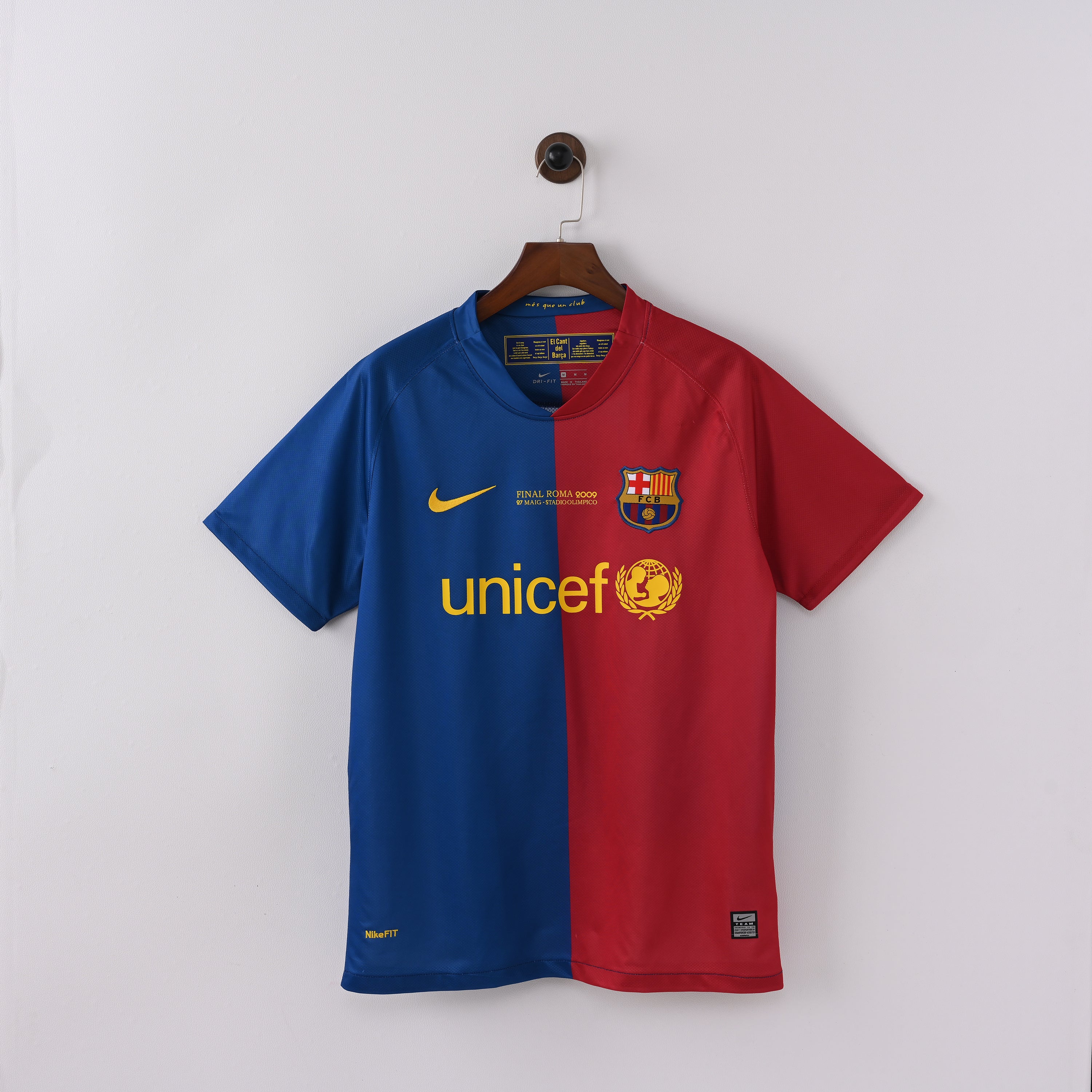 FC Barcelona 2008–09 Treble Home