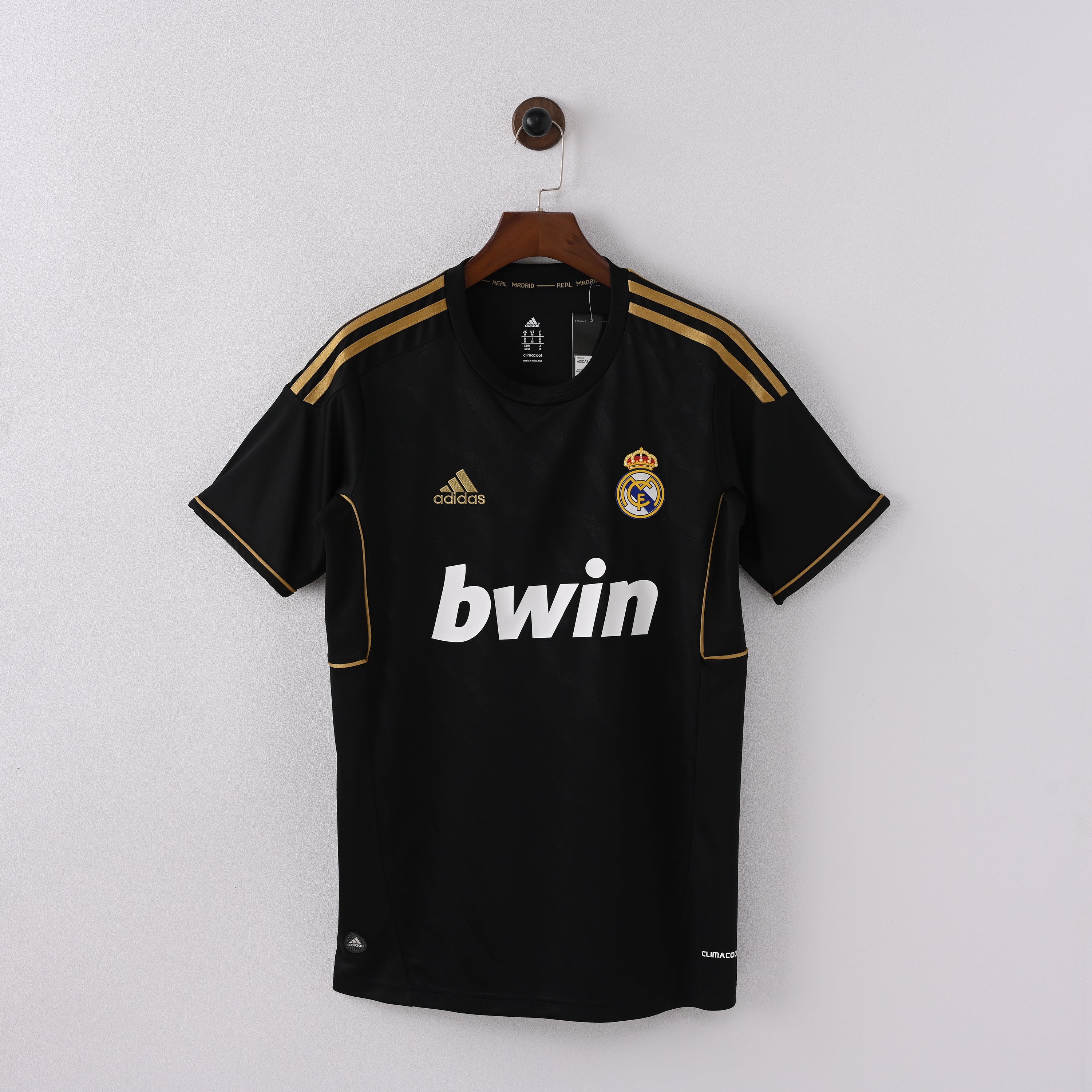 Real Madrid 11-12 Away