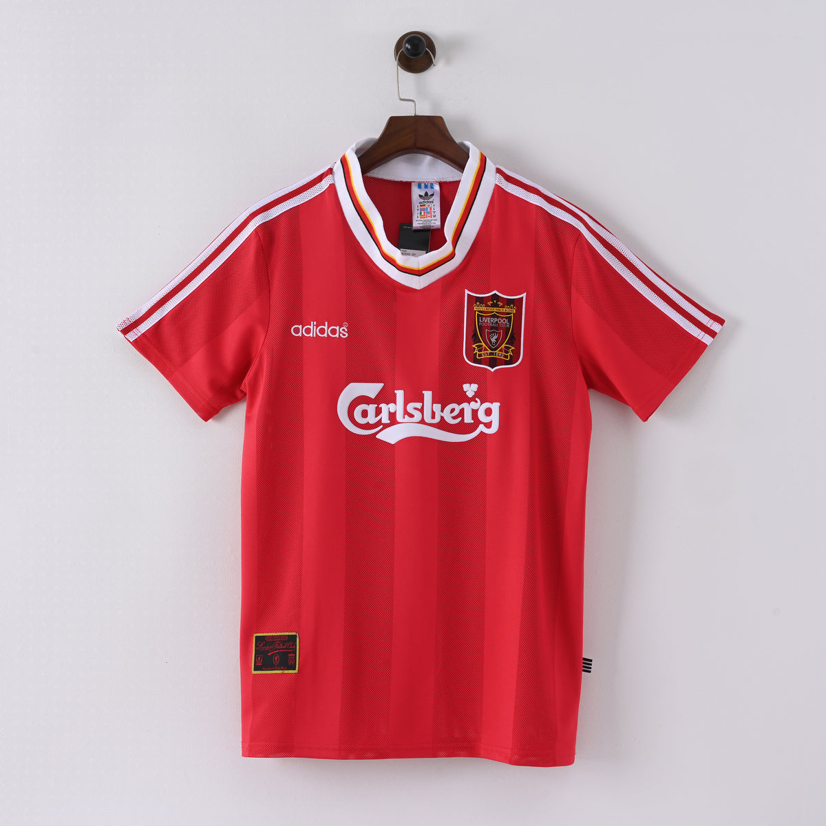 Liverpool F.C. 1995–96 Carlsberg Home