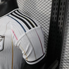 Japan Away